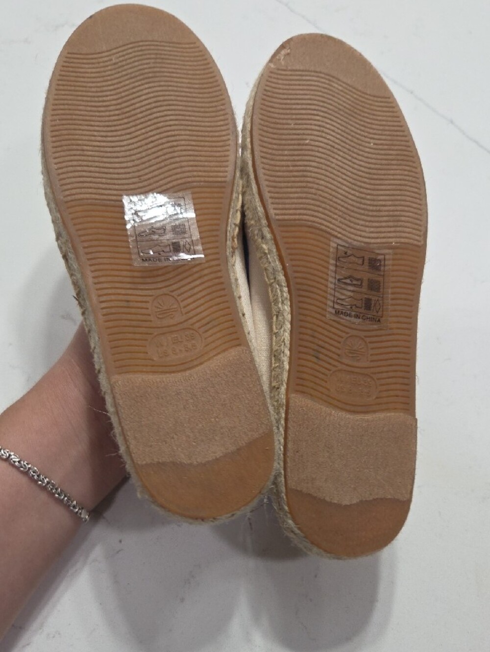 Soludos Cream Espadrilles with Blue Trim Sz8 Gentle Used - Picture 6 of 9